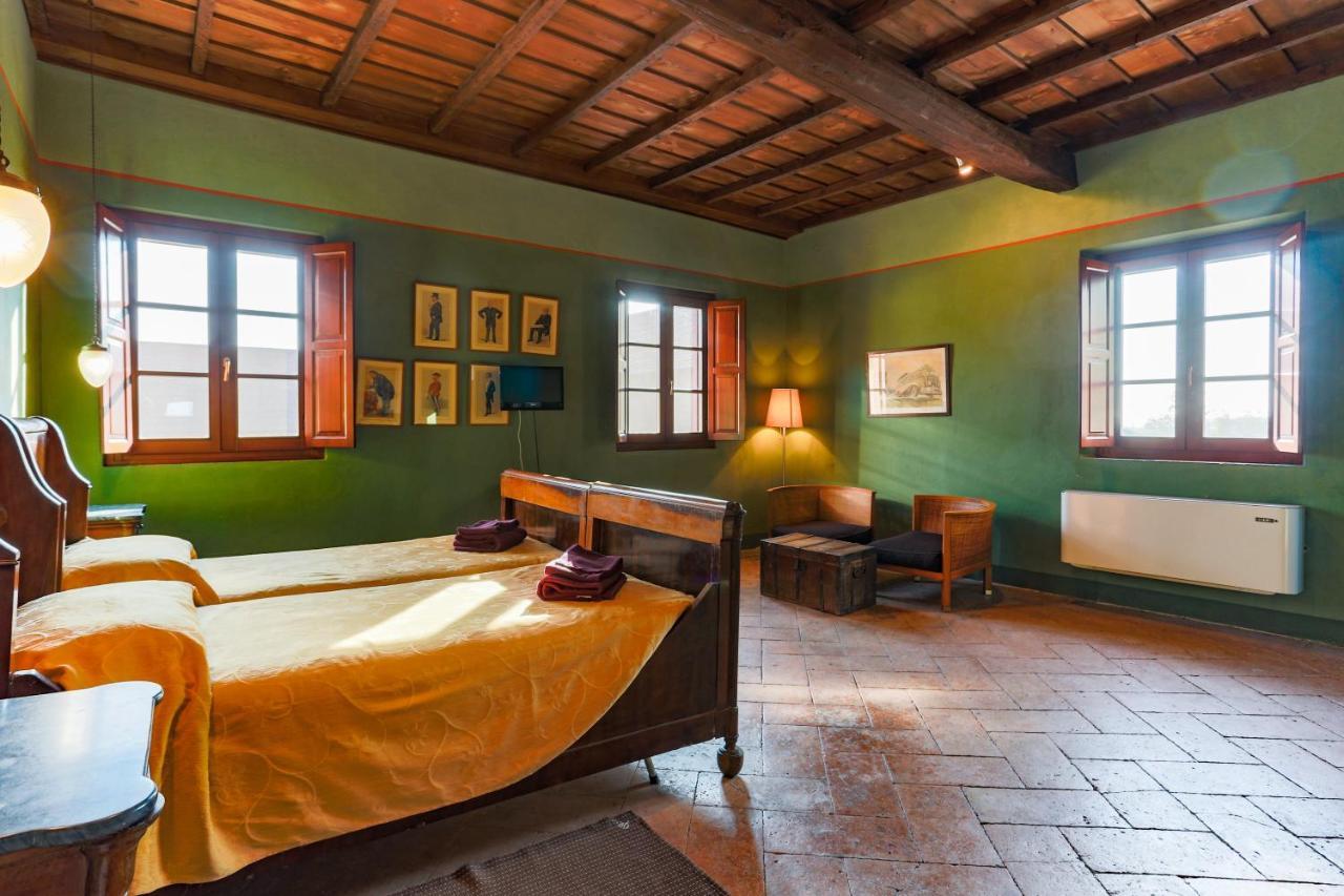 Agriturismo Le Corti Della Gualdana Voghera Eksteriør bilde