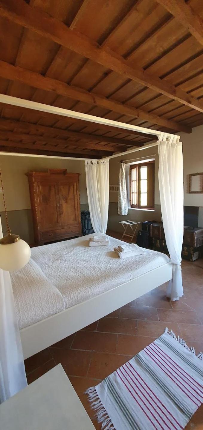 Agriturismo Le Corti Della Gualdana Voghera Eksteriør bilde