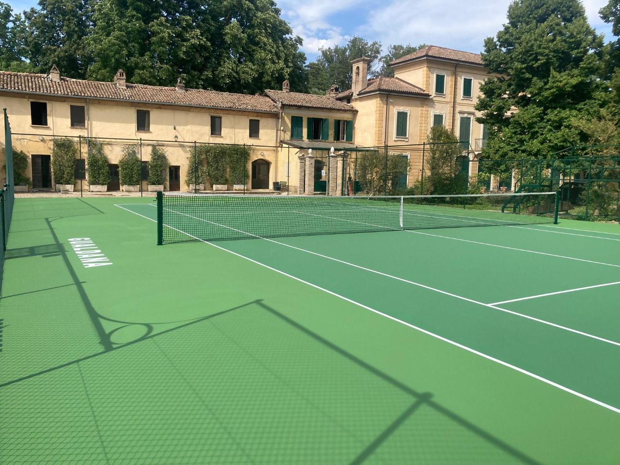 Agriturismo Le Corti Della Gualdana Voghera Eksteriør bilde